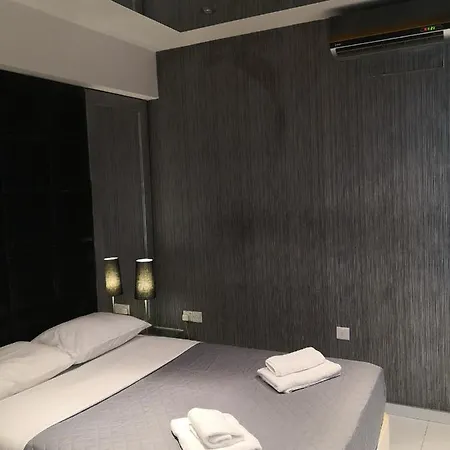 Fine Designed Flat 302 Apartment Larnaca Exterior photo