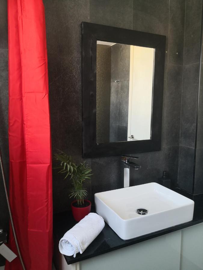 Fine Designed Flat 302 *